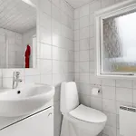 Дом отдыха In With 4 Bedrooms And Wifi