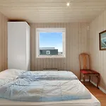 In With 4 Bedrooms And Wifi *